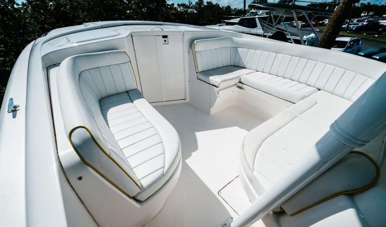 40 Intrepid Forward Seating