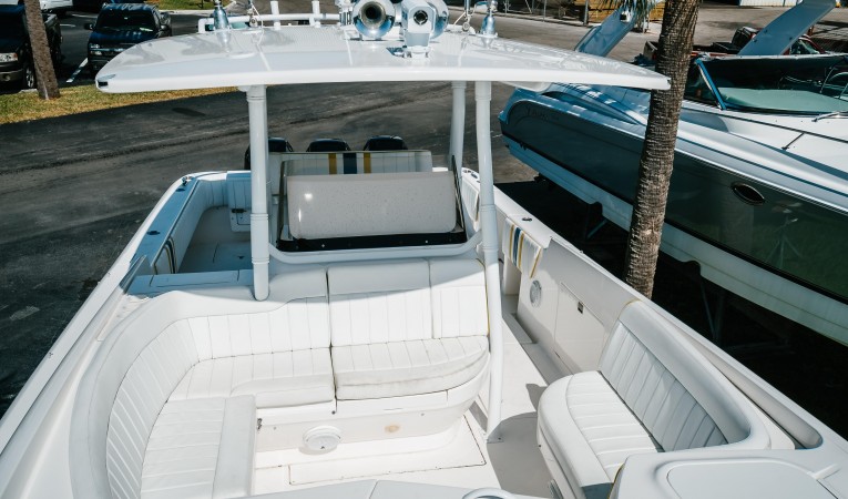 40 Intrepid Bow Looking Aft