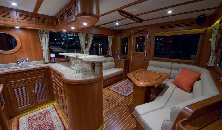 45 Selene Galley & Salon