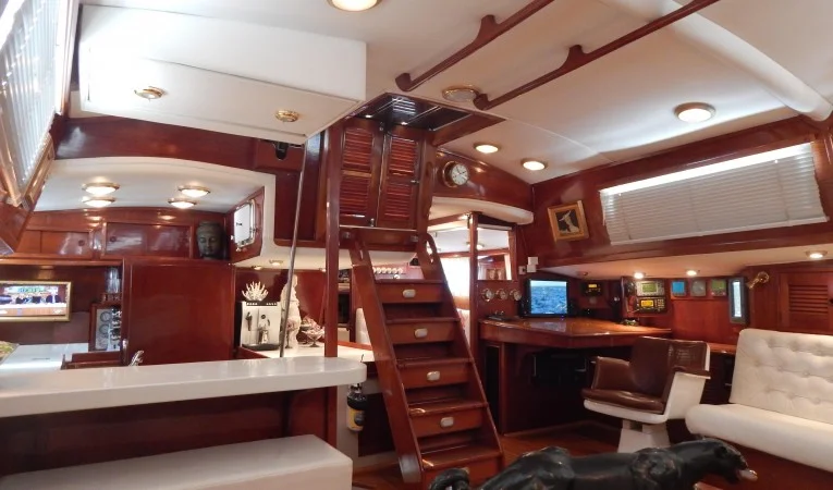 52 Irwin Salon looking aft