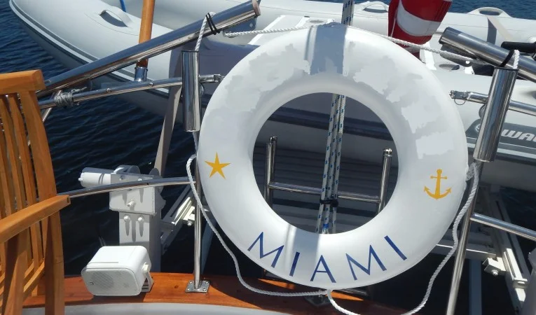 52 Irwin Tender lift