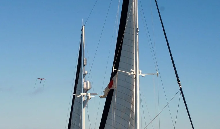 52 Irwin Under sail-3