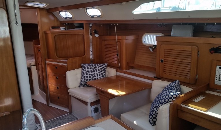36 Catalina Forward Salon View