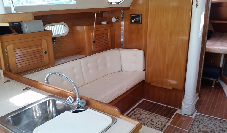 36 Catalina Salon Sofa with Dining Table Up