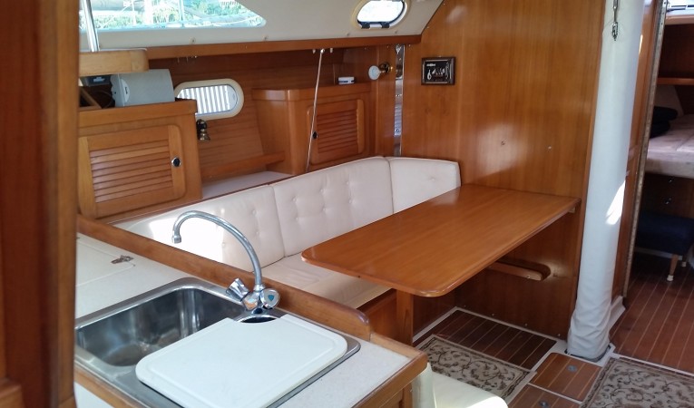 36 Catalina Salon Dining Table