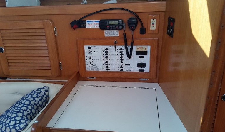 36 Catalina DC/AC Panel and Chart Table