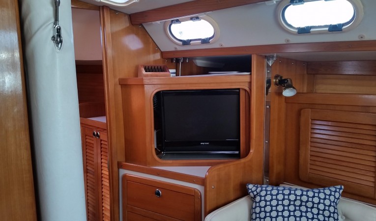 36 Catalina TV Behind Accordian Door