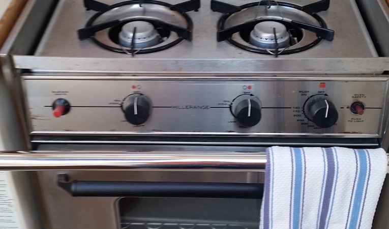 36 Catalina 2 Burner LPG Stove and Oven