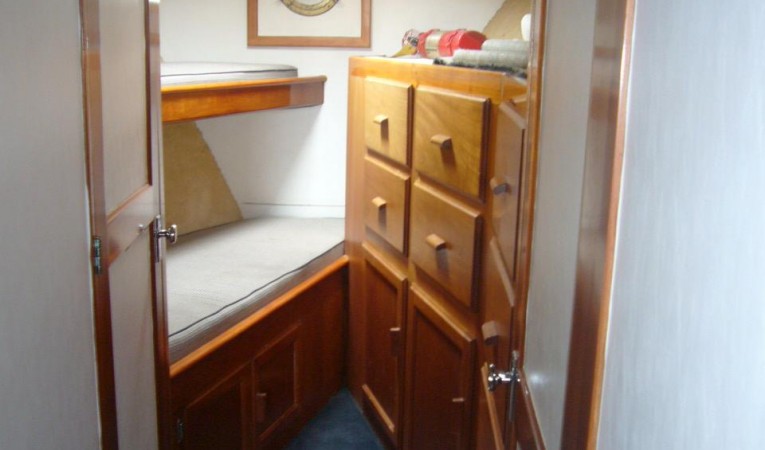 55 Santa Barbara forward guest cabin