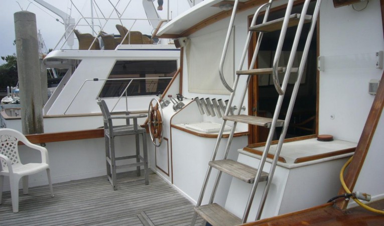 55 Santa Barbara aft deck