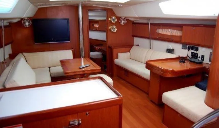 49 Beneteau 