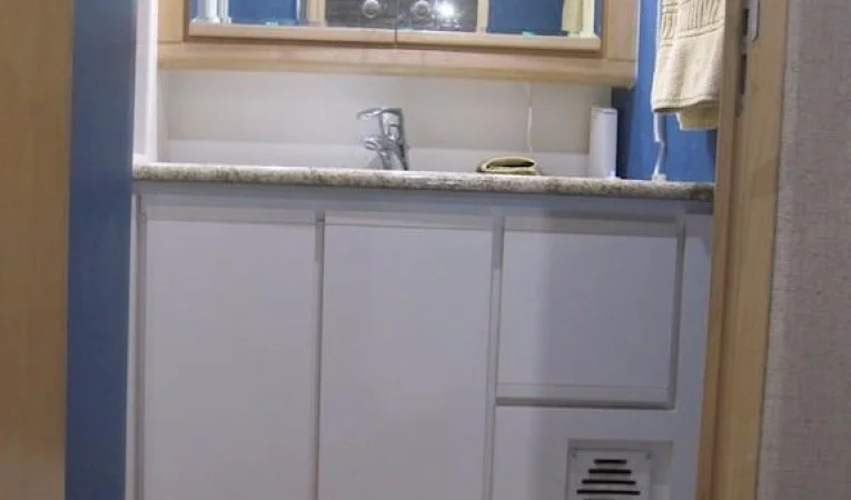 60 Bertram Master Stateroom En-Suite Head