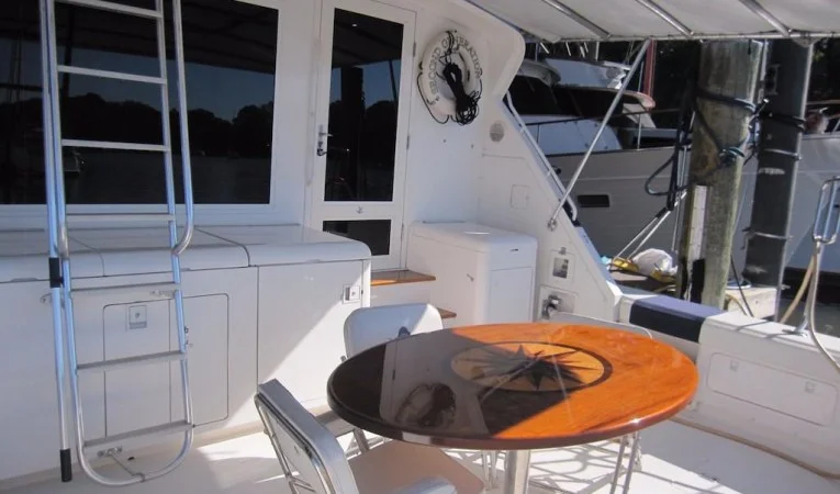 60 Bertram Cockpit Looking Starboard