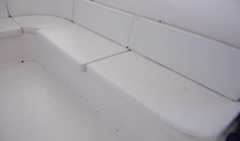 60 Bertram Flybridge Forward Seating