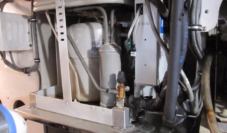 60 Bertram Air Conditioning Compressor