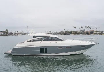 52' Princess 2013