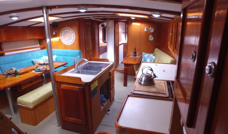 64 Custom Schooner Salon