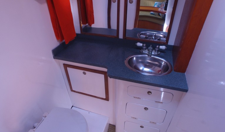 64 Custom Schooner Aft Head