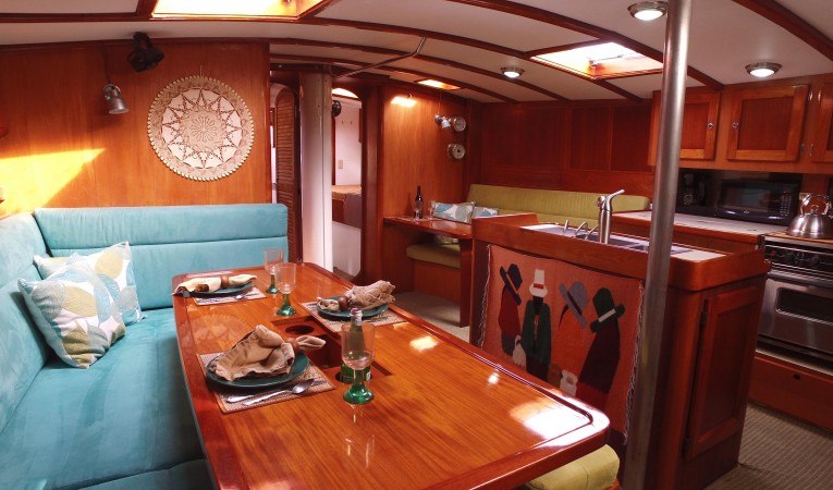 64 Custom Schooner Dinette