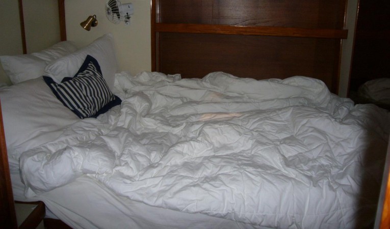 68 Irwin stb aft cabin