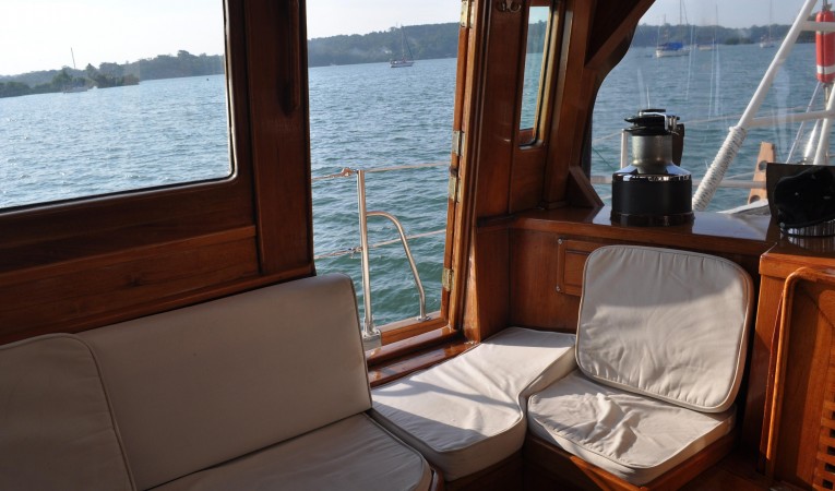 60 Maple Leaf Pilot House