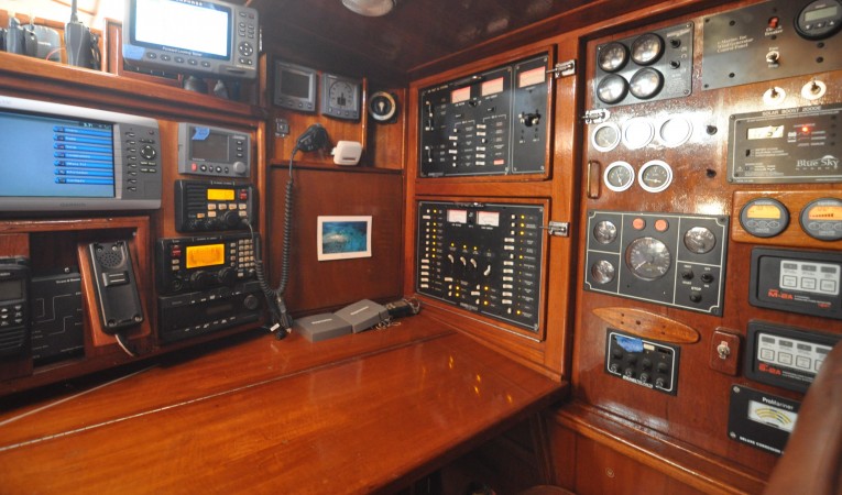 60 Maple Leaf Na Station