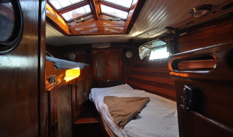 60 Maple Leaf Forward Cabin