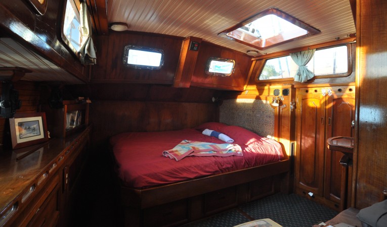 60 Maple Leaf Aft cabin