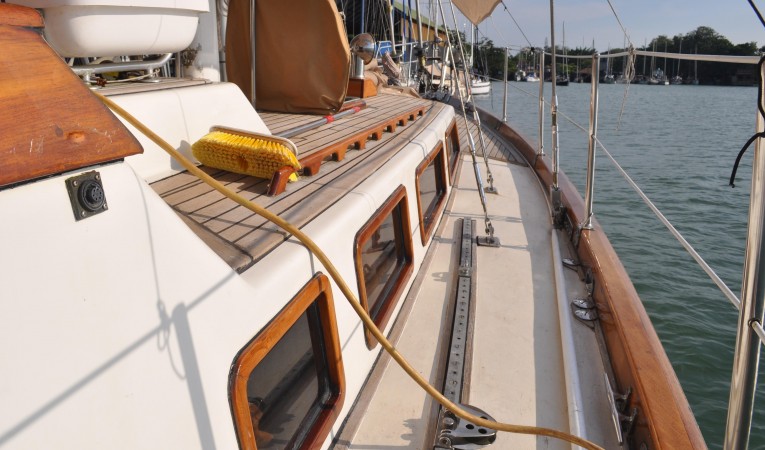 60 Maple Leaf Side dek