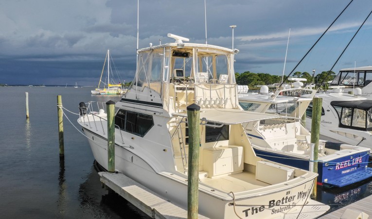 45 Hatteras 