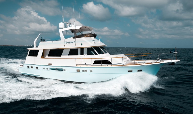 63 Hatteras 