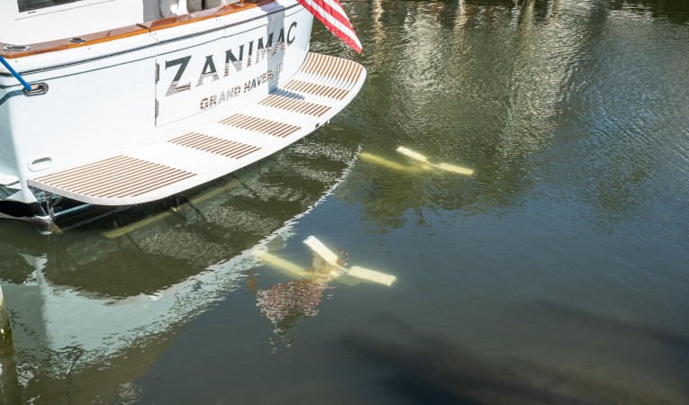 63 Hatteras Swim Platform