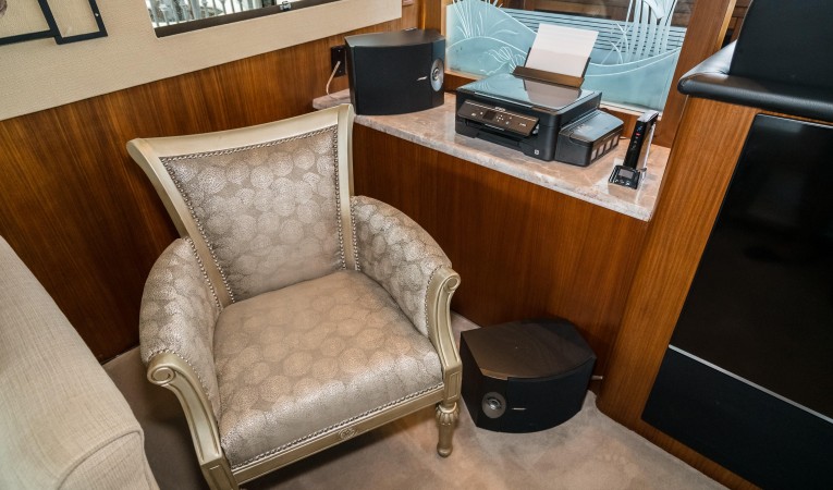63 Hatteras Wi-Fi, Printer, Bose Sound System
