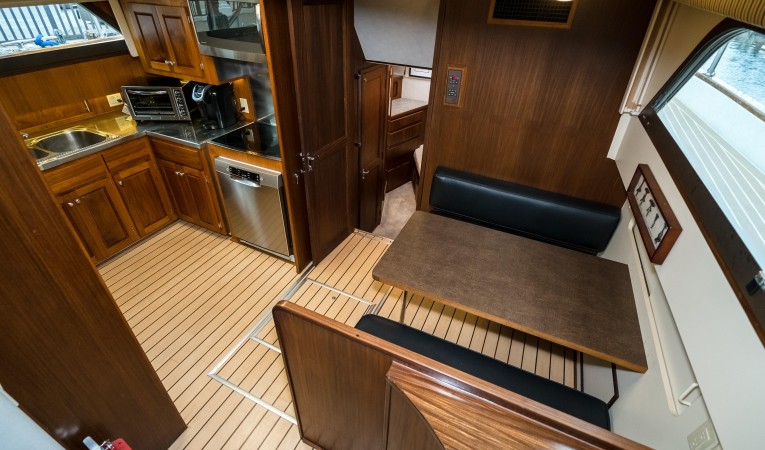 63 Hatteras Lower Deck