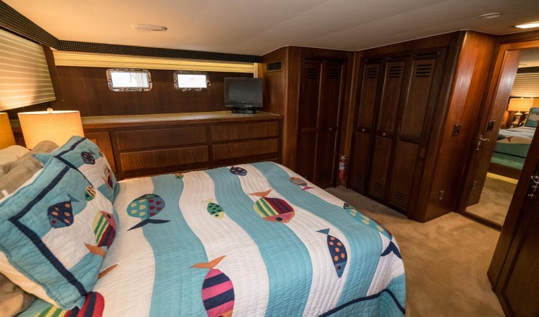 63 Hatteras Master Stateroom Port