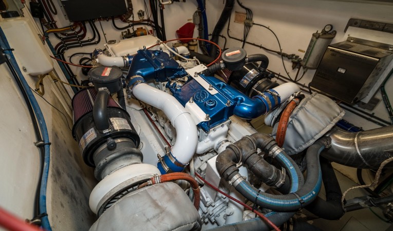 63 Hatteras Stbd Engine 3