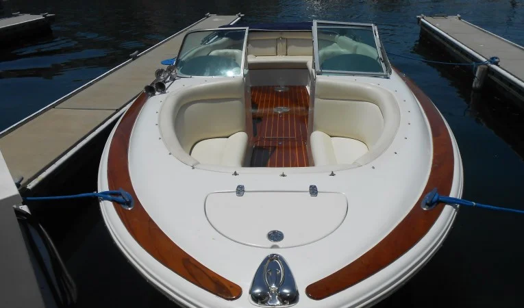 25 Chris-Craft 