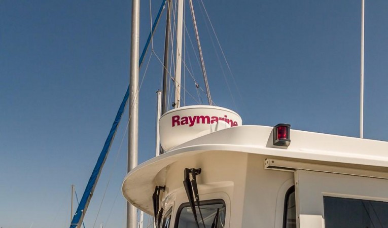 26 Nordic Tugs Raymarine Radar Dome