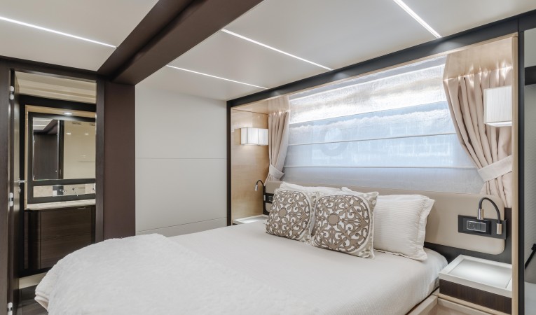 66 Azimut 