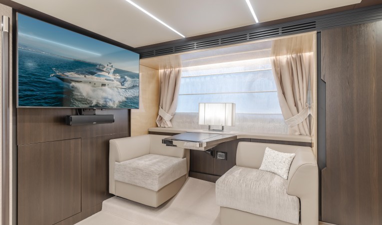 66 Azimut 