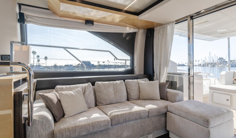 66 Azimut 