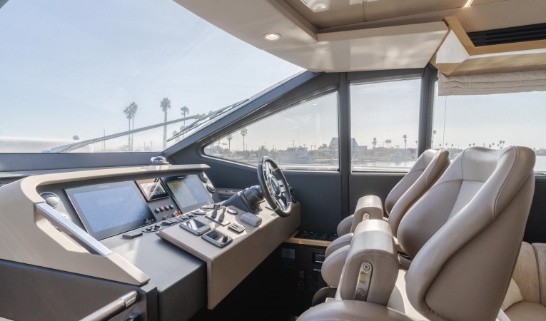 66 Azimut 