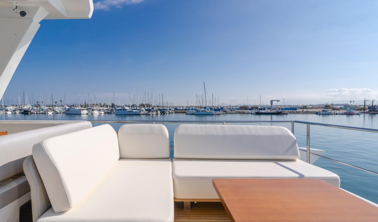 66 Azimut 
