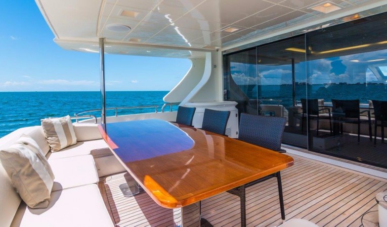 85 Azimut 
