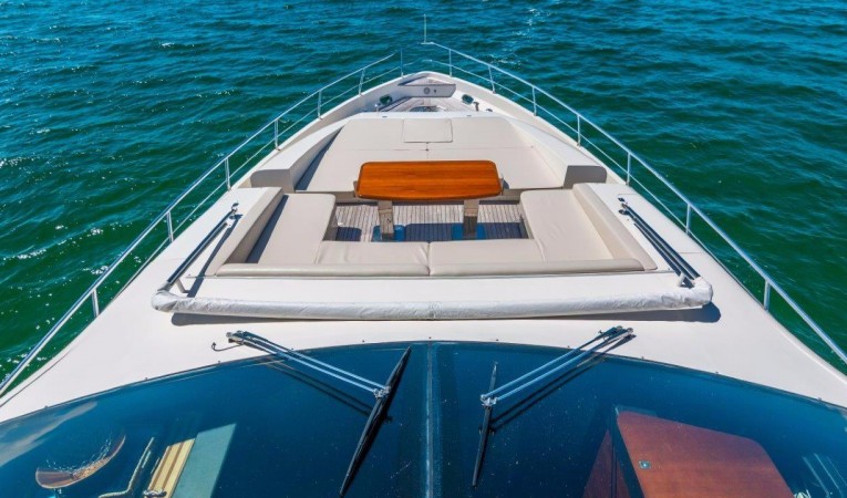 85 Azimut 