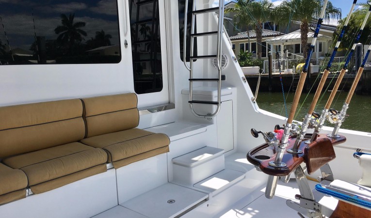 64 Hatteras Cockpit