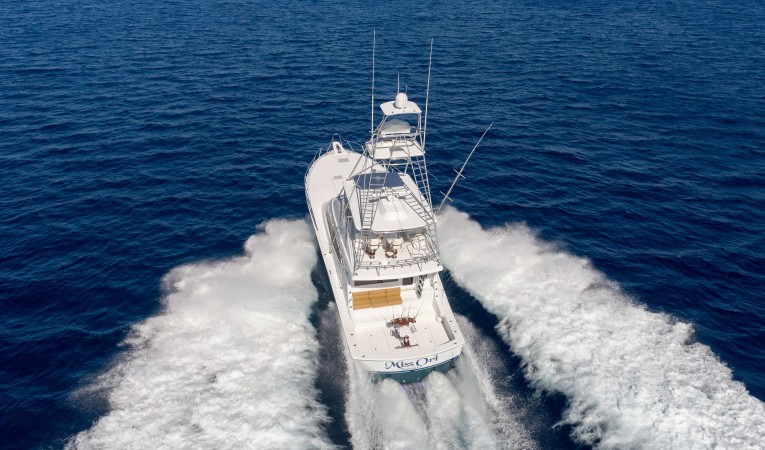 64 Hatteras Overhead Shot