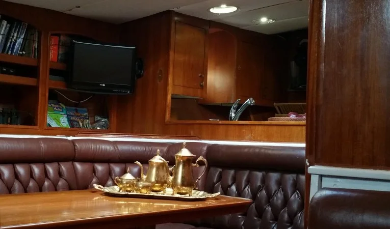 61 Abeking & Rasmussen Salon Dinette and SkyLite Hatch