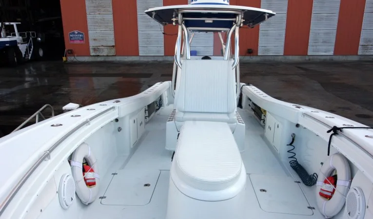 36 Yellowfin Coffin Box, Aft