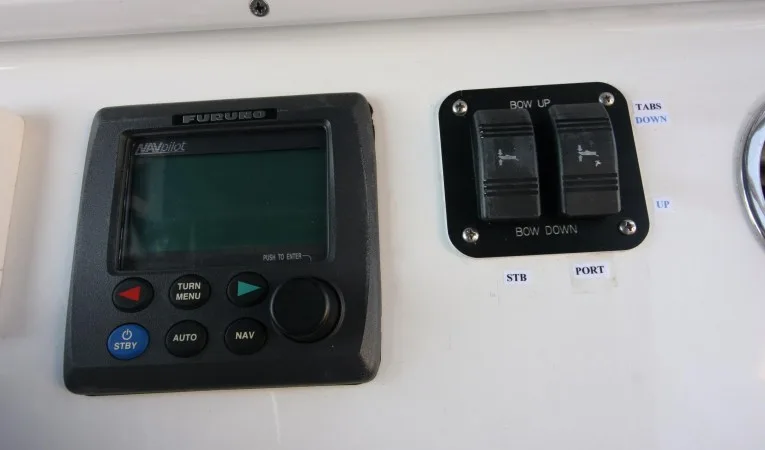 36 Yellowfin Furuno Auto Pilot